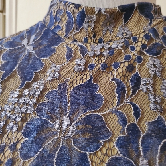 Venus Navy Lace Cold Shoulder Dress - Picture 5 of 11